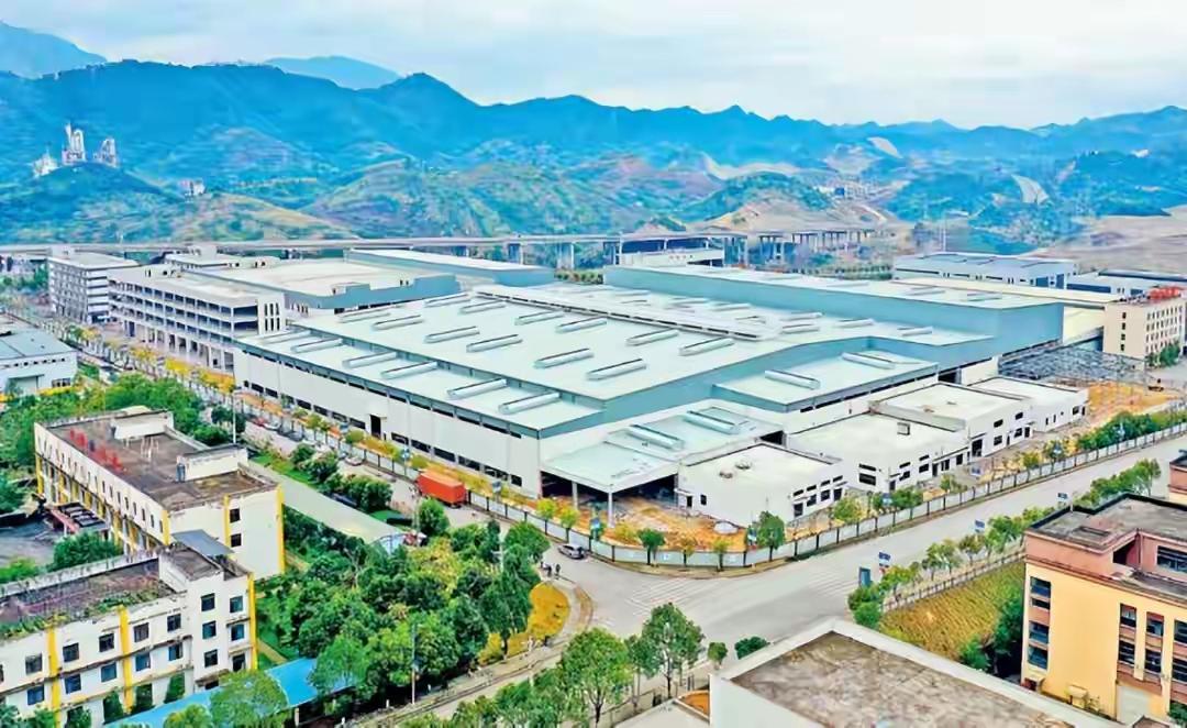 日本和美国估计怎么也想不到，如今中国重庆的盛况成了全球焦点。自1997年成直辖市