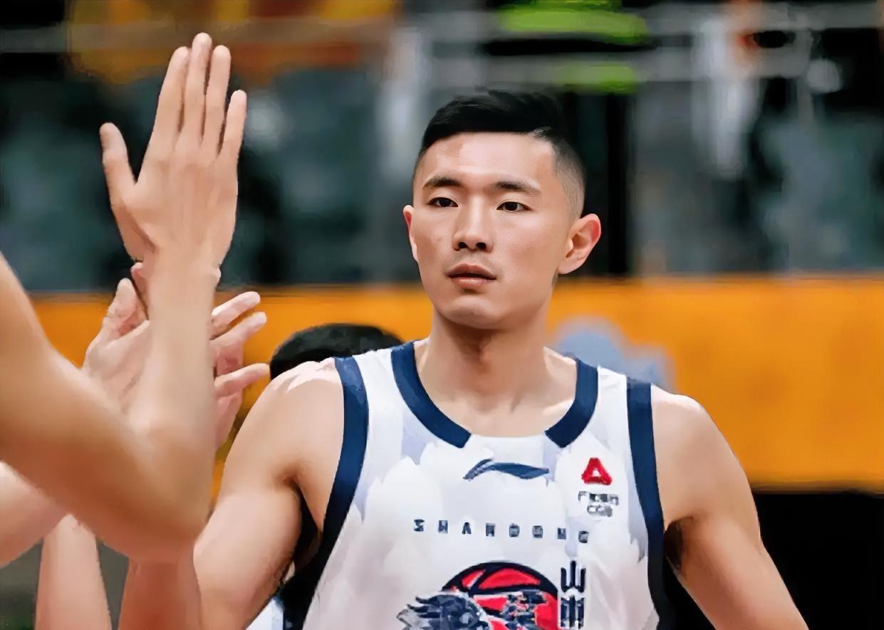 陈林坚真的是毫无状态！今天山东主场迎战辽宁，最终以75：80惜败。替补登场的陈林