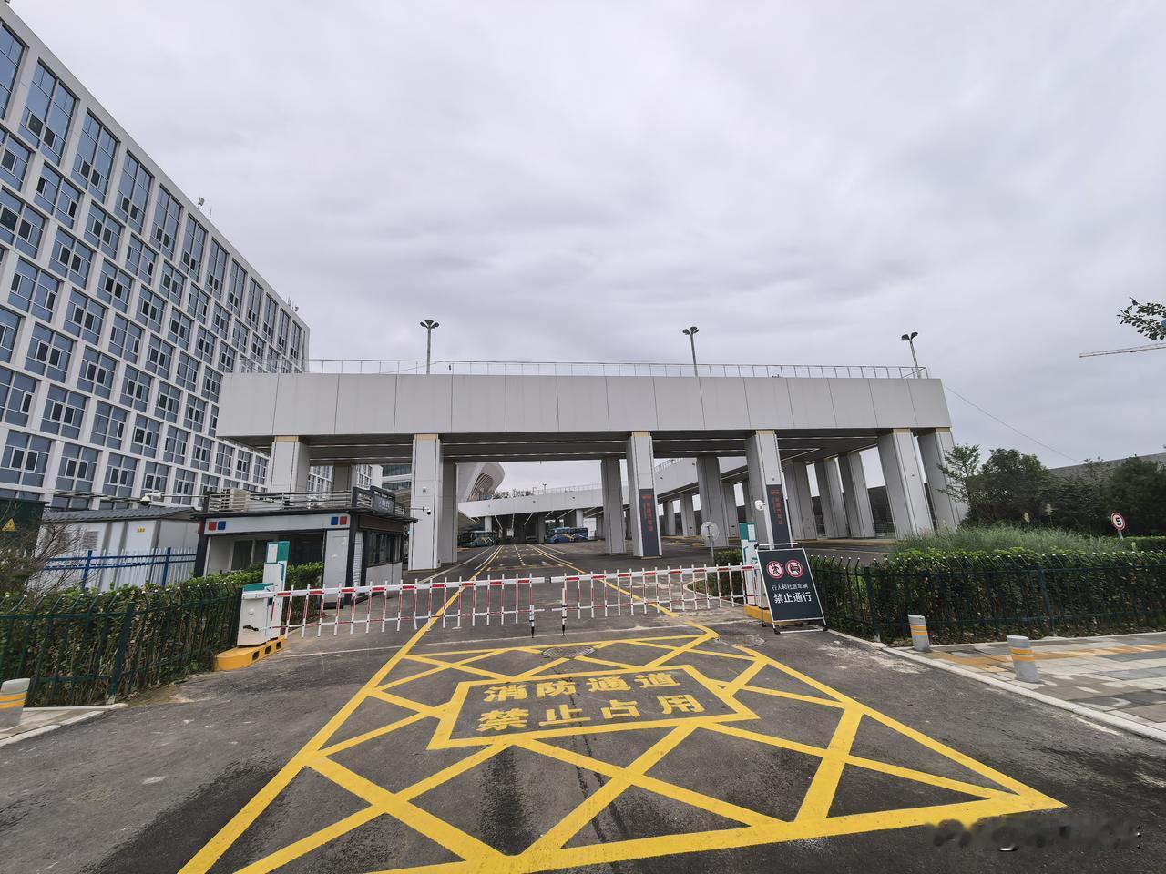 西安高铁东站长途汽车站[欢呼]