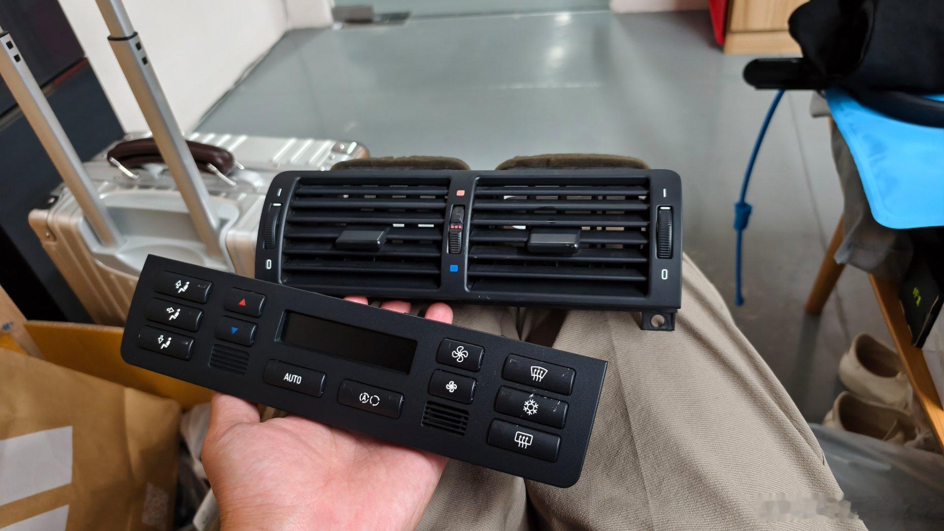 玩旧车最大的乐趣是自己慢慢给这台车添置新配件逐步看着它完善自己这感觉很自愈，买到