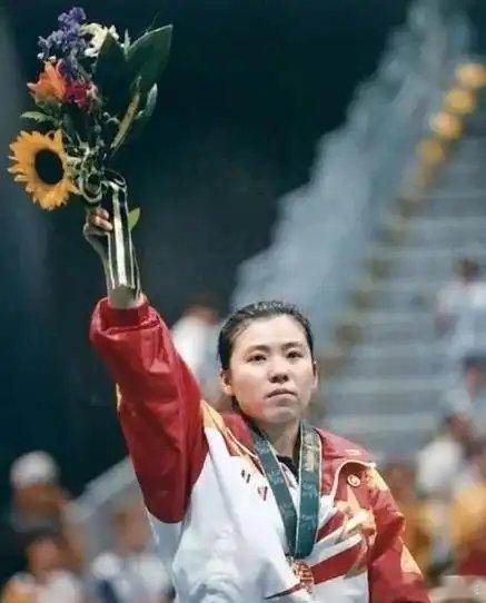 邓亚萍希望孙颖莎还是做自己  邓亚萍称孙颖莎2024收获大于遗憾 乒乓前辈在告诫