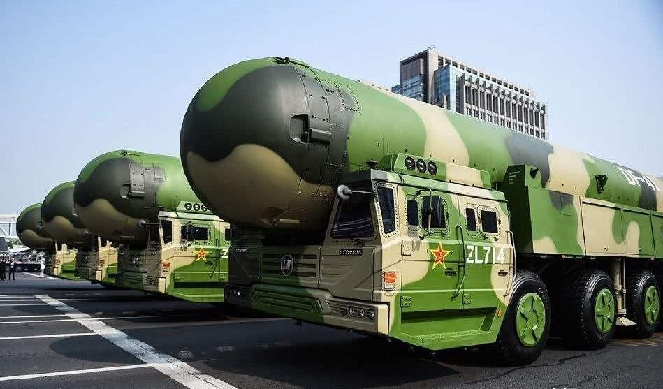 开始了！美国和俄罗斯针锋相对！

美国国防部最近又在整景了。他们发了份年度军力报