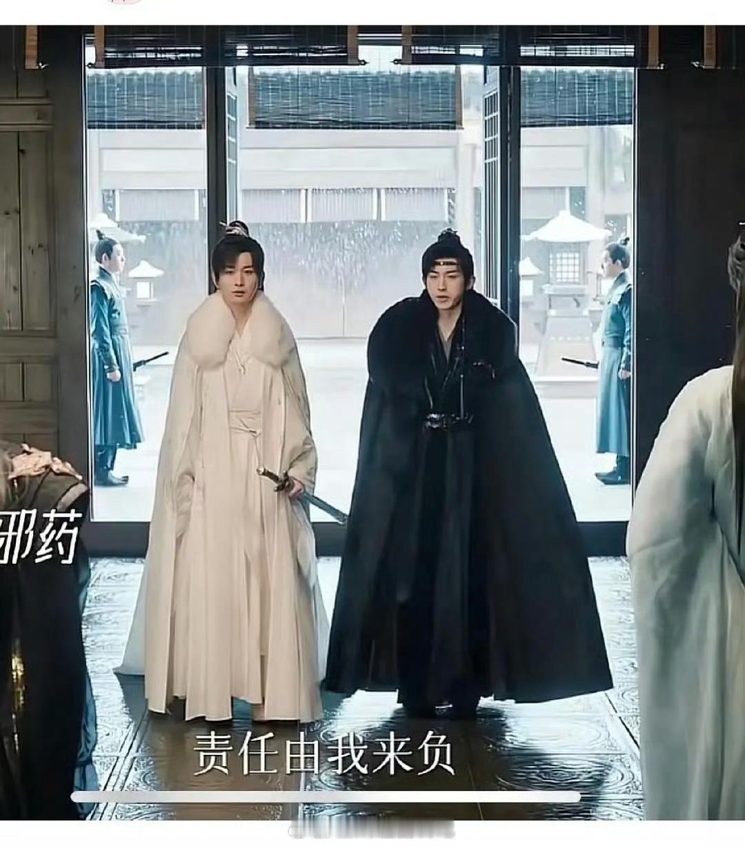 这是服装问题还是拍摄问题，成毅怎么肩窄成这样[晕] ​​​
