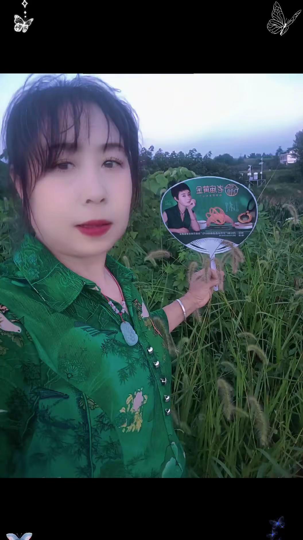 ，只想做自己扑通的日子，不官别人说什么，在别人眼里没有其他毛病，只想走自己路，过