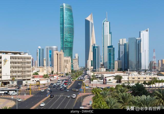 【最新消息：科威特国际机场和市政机构遭袭】
科威特城时间2026年3月8日，科威