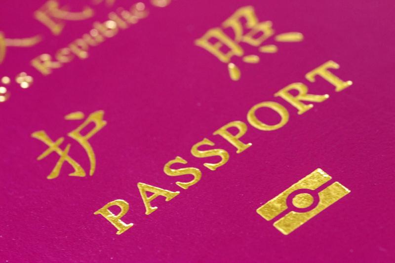 去泰国旅游可得多注意。行前准备要充分，护照有效期得在6个月以上，备好酒店订单、返