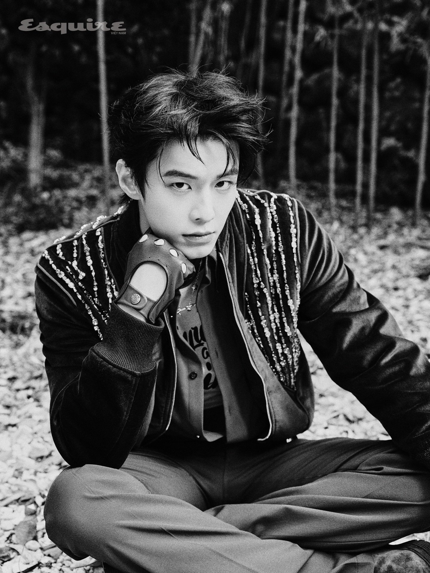 何与 × Esquire Vietnam March 2026 演员何与身穿 M