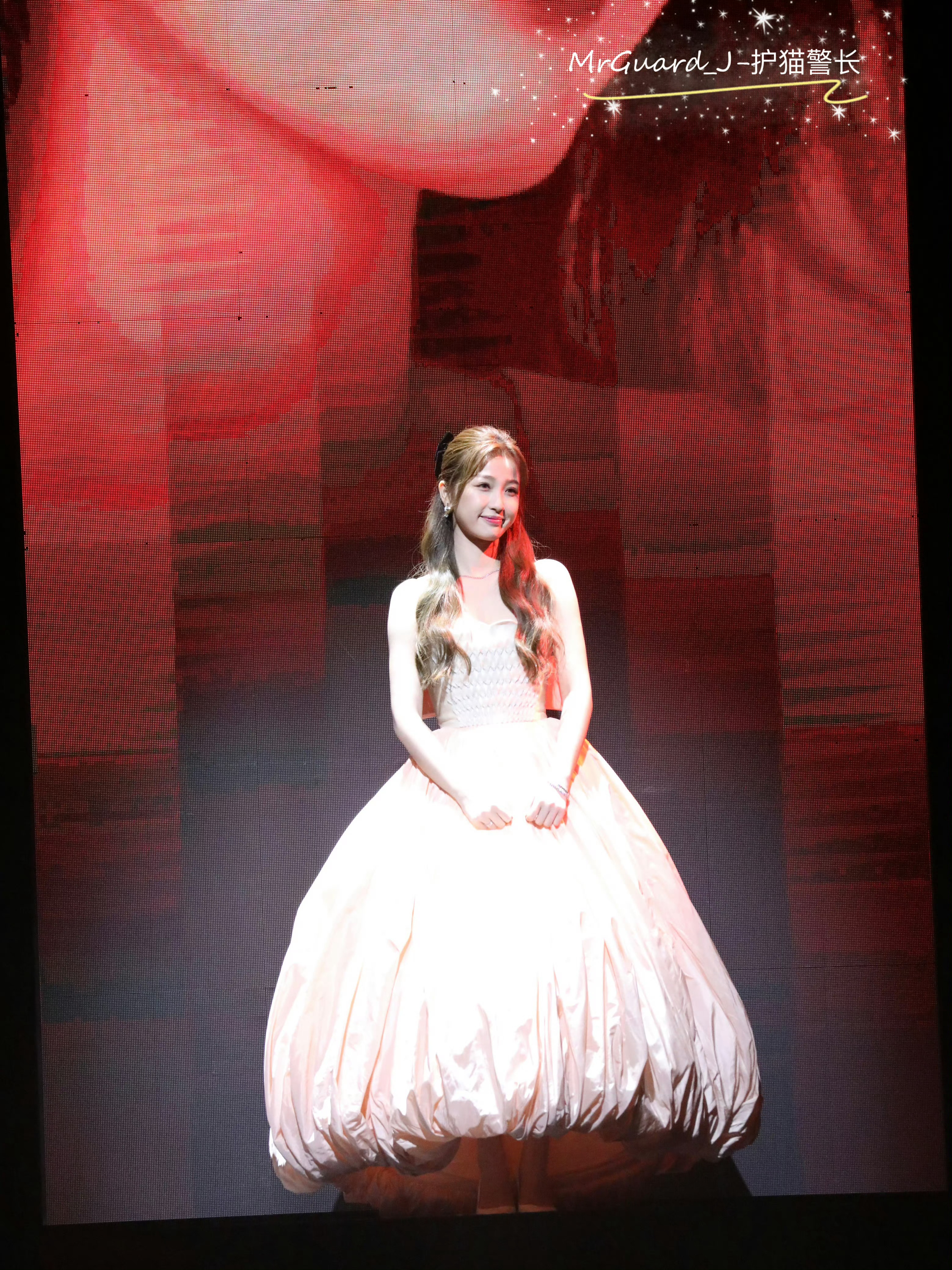 虞书欣愚人节站姐团建第一虞书欣951☝️某家又在吹💦了 