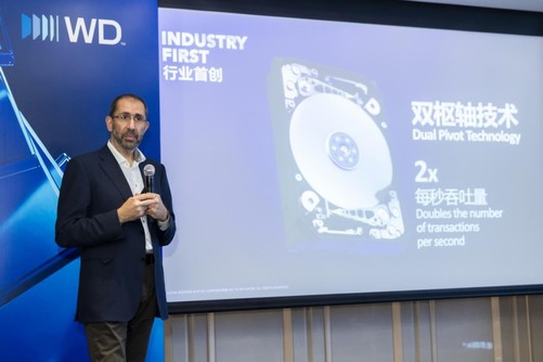 为AI赋能高效存储，西部数据多维创新重构数据底座