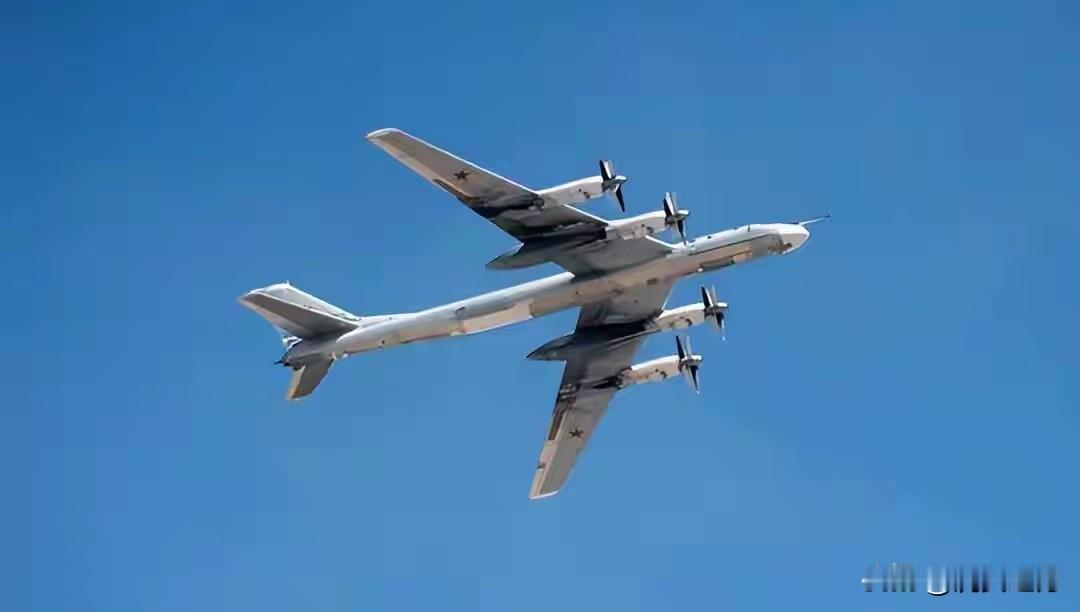 大国博弈俄罗斯“围魏救赵”：
美国在阿拉斯加附近拦截多架俄罗斯军机。
此次俄罗斯