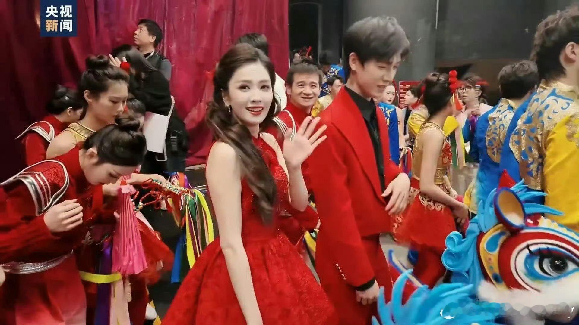 白鹿 李昀锐央视春晚彩排同框，今年的春晚舞台有看点了！ 白鹿李昀锐春晚造型