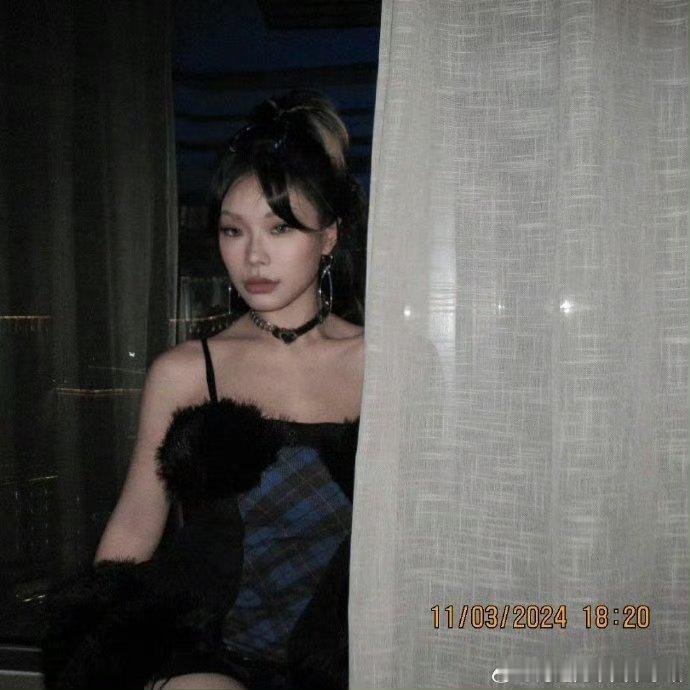 万妮达福州宣传满分女从万妮达MV里看到了90年代的福州万妮达《排尾后巷》把福州9