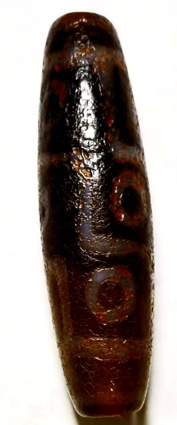 这批珠子，一半在我这儿，另一大半，在四川一个姓宋的二哥手里。
我跟你们讲，16年