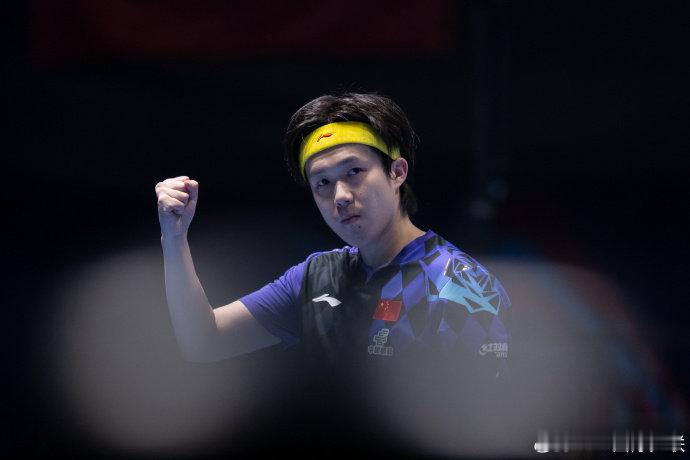 王楚钦世乒赛第10冠王楚钦十全十美🏆国乒男团3-0战胜日本队，第24次夺得世乒