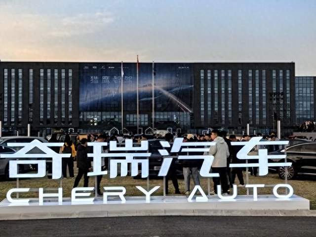 张国忠调走，张贵兵接棒，尹同跃这盘棋到底在下给谁看