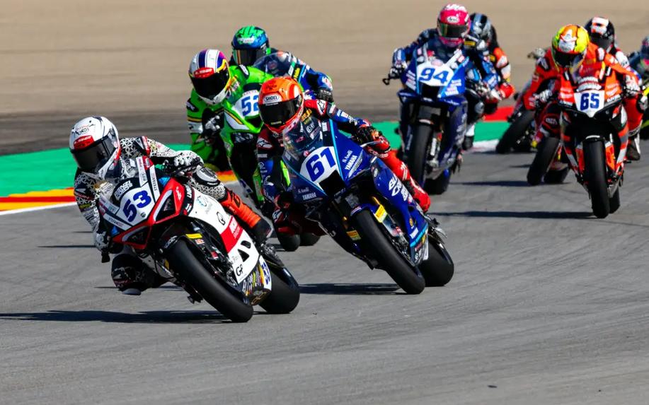 WSBK 西班牙站的观赛文化：看台为什么从来不空?
西班牙站的气氛是赛历里独一份