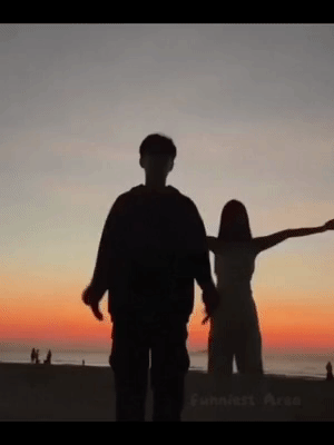 在最唯美的地方
做最猥琐的事