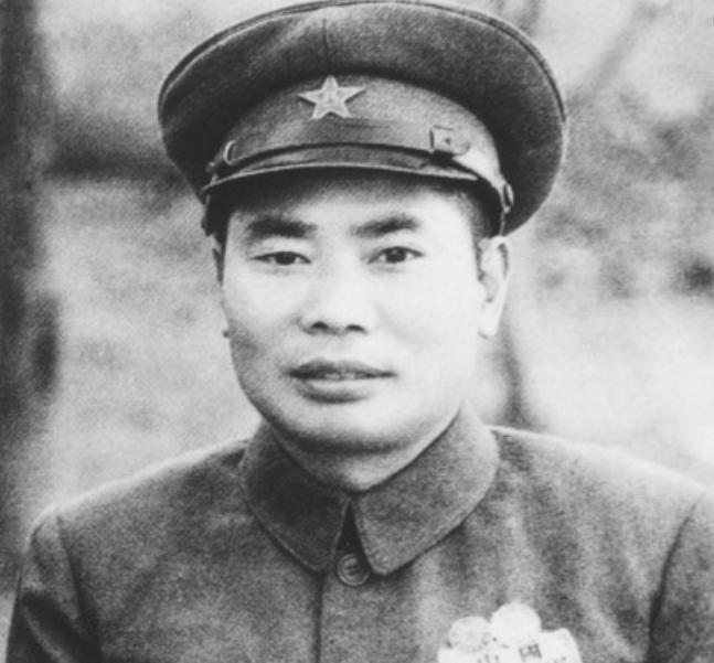 一位农村老农自称曾任红军团长却无一人相信，事情真相竟由开国上将公开为他作证！
1
