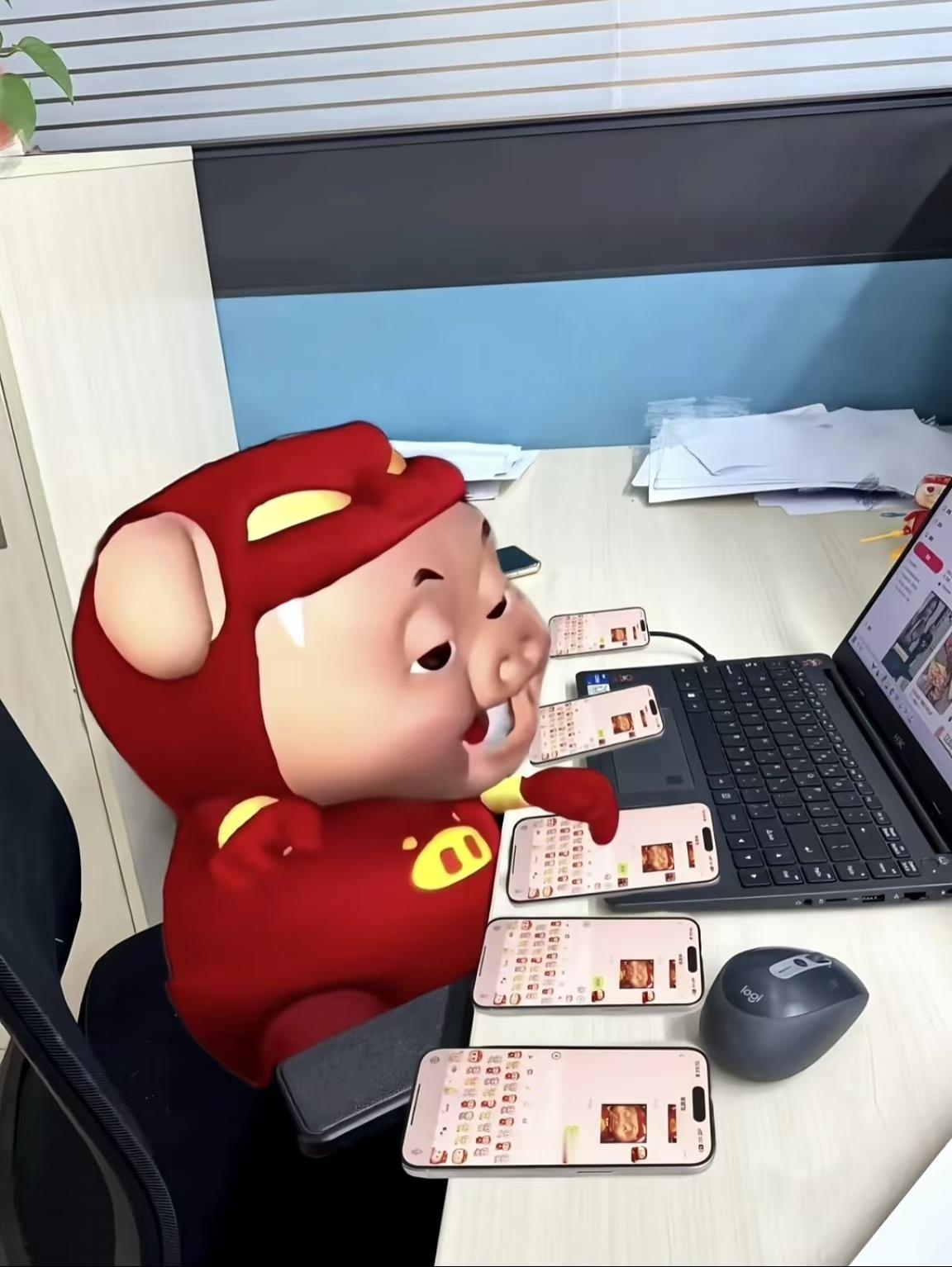 已在工位 消息秒回 只有在工位的时候发消息都是秒回，别问为什么，问就是在上班[d