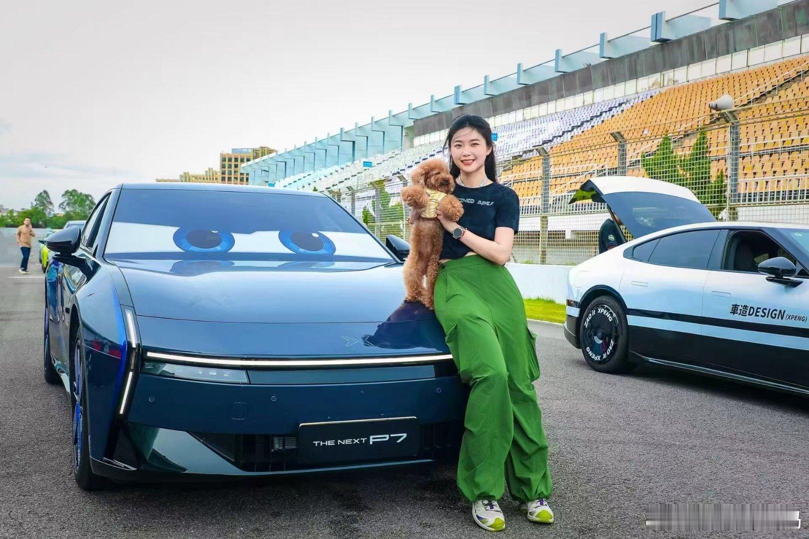全新小鹏P7可玩没有上限，小鹏P7赛道嘉年华打破次元壁，IP顶流潮改齐聚珠海国际