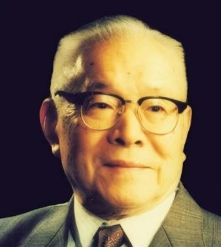 1941年，西方把青霉素列为军事机密，中国老百姓和军人伤口发炎红肿后，往往因为没