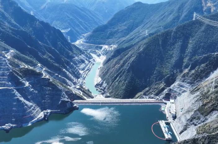 美国万万没想到，中国竟然在西藏秘密进行了一个耗资664亿、历时十余年的大型工程，