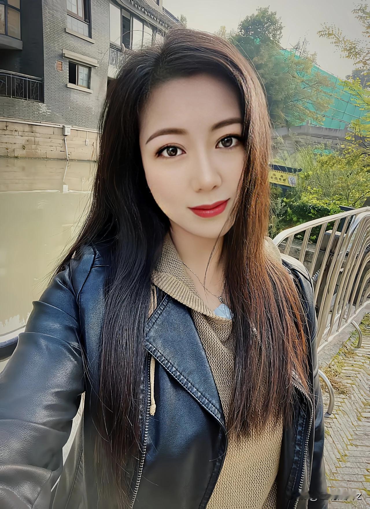 你可以把马带到水边，但你不能强迫马喝水，人若想成长，需要自我觉醒，寻求改变。
