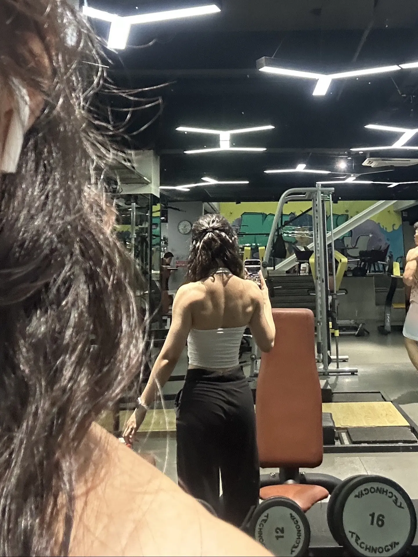 为什么今天补班了，明天还要加班啊！！！！