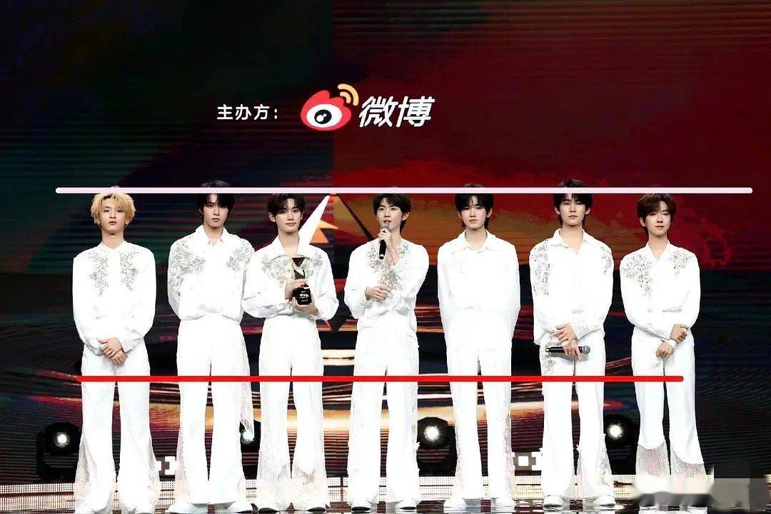 时代少年团这个身高，应该是4356127吧，好明显 ​​​