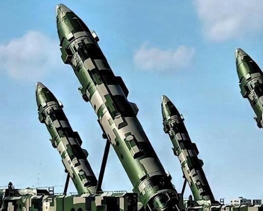 如果中日爆发战争，一天之内能不能把日本全歼了？如果在不动用核武器的情况下，做不到