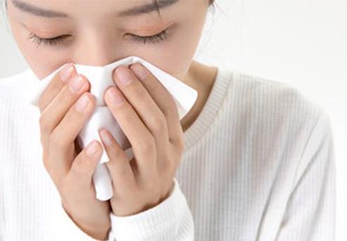 “医生，医生，我刚在家吐了几口血鲜血，我是不是得什么癌症快要死了！……”一名38
