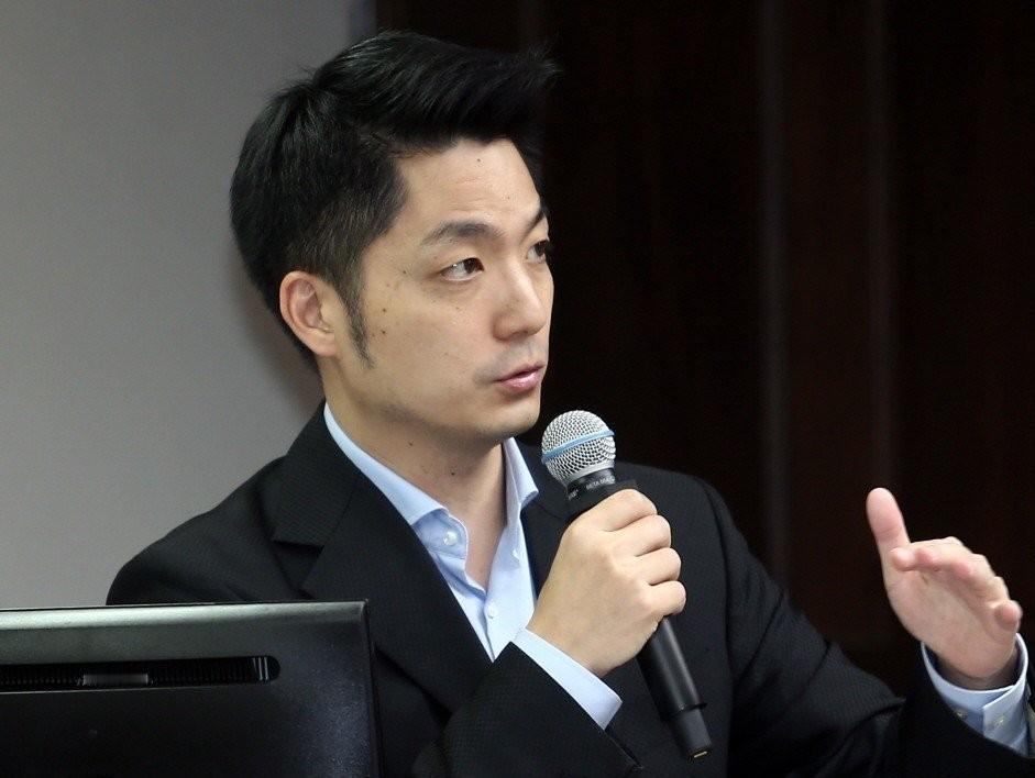 蒋万安谴责大陆的话音未落，民调就告诉他：你是2028蓝白最热门人选。这两件事加在