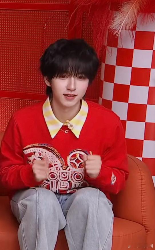 在外面玩了一天 来动动呀