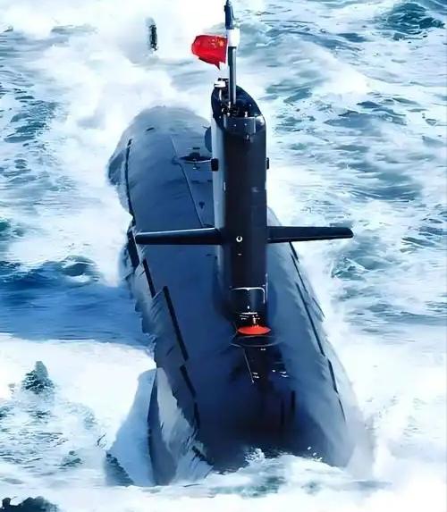 中国海军成功发射一枚潜射弹道导弹，射程8000多公里

据报道，这枚从海军战略核