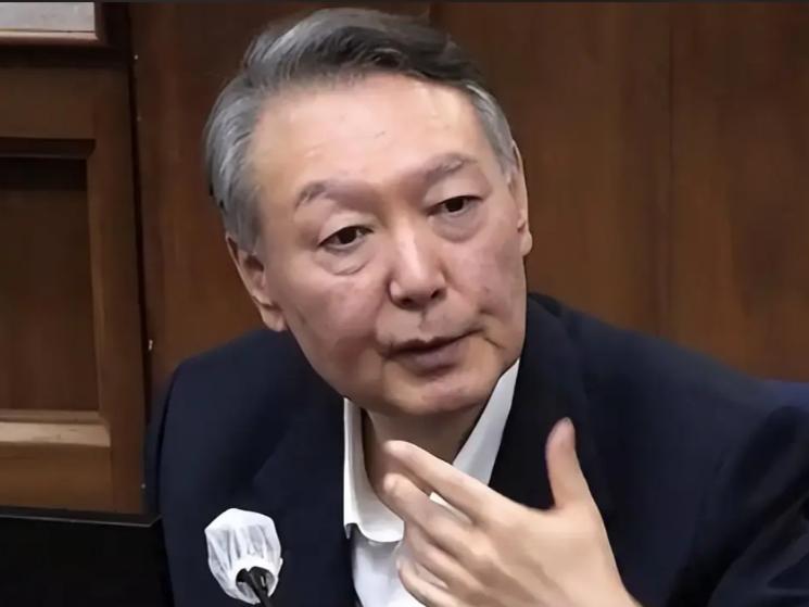 韩国前总统尹锡悦的后续大瓜来了，居然离谱到刷新认知底线。
 
就在4月24日，韩