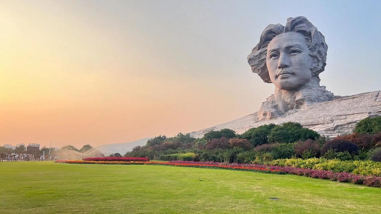 湖南2月财政表现稳定！

2026年1-2月湖南全省地方一般公共预算收入完成60