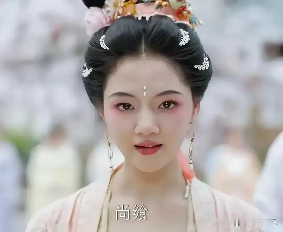 作为靠颜值吃饭的女明星，
任敏和谁一样颜值都吃亏在鼻子上了？
一时间想不起来了，