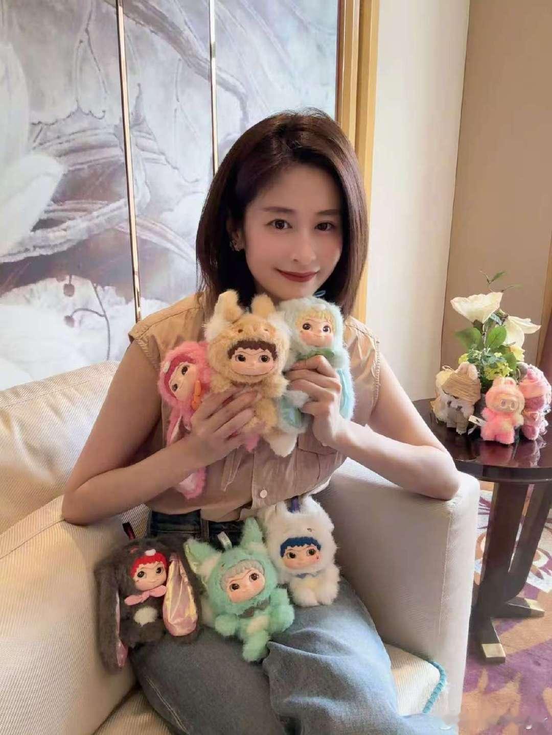 颖儿谢谢亲爱的妹妹欣欣子颖儿晒虞书欣送的好多wakuku颖儿晒虞书欣送的好多wa