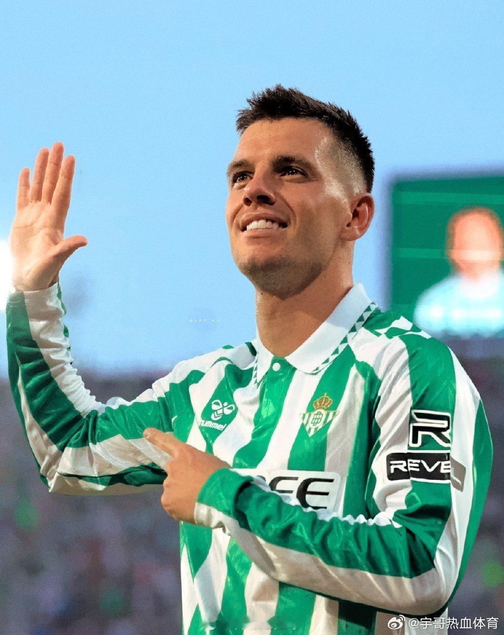 来吧兄弟，29岁也该考虑以后生活了，去迈阿密国际阳光海岸，和球王梅西踢兄弟足球，