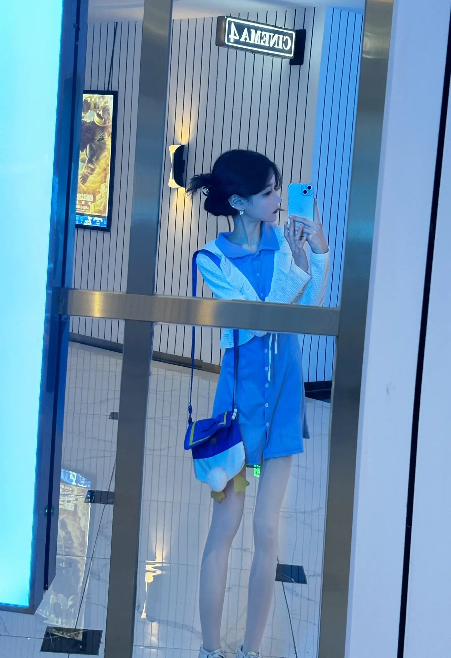 不想给我点赞就算了 说什么你奥特曼是戴了手套点不了..