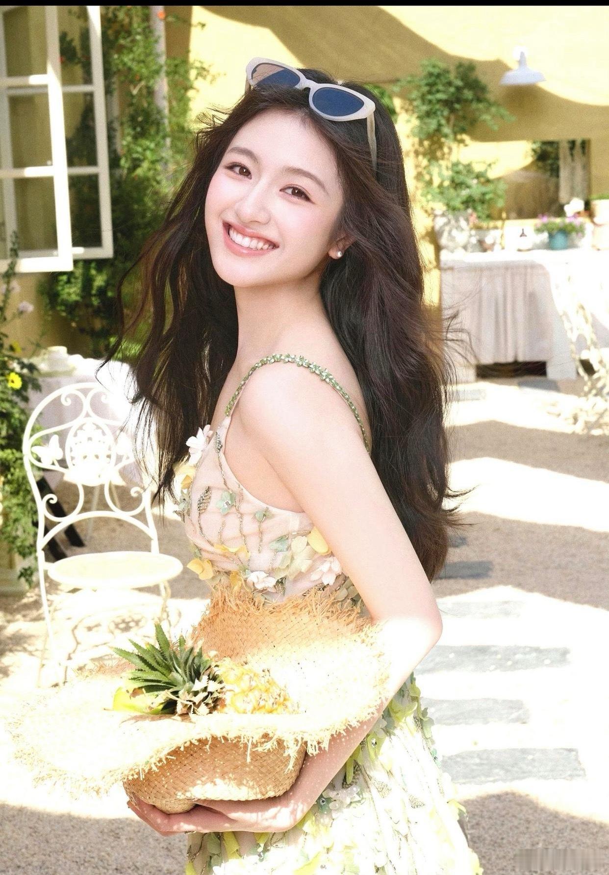 1.瞿颖不一定去参加花少，节目组正在邀请吴君如做大姐，综艺不会让相同人设的两位艺