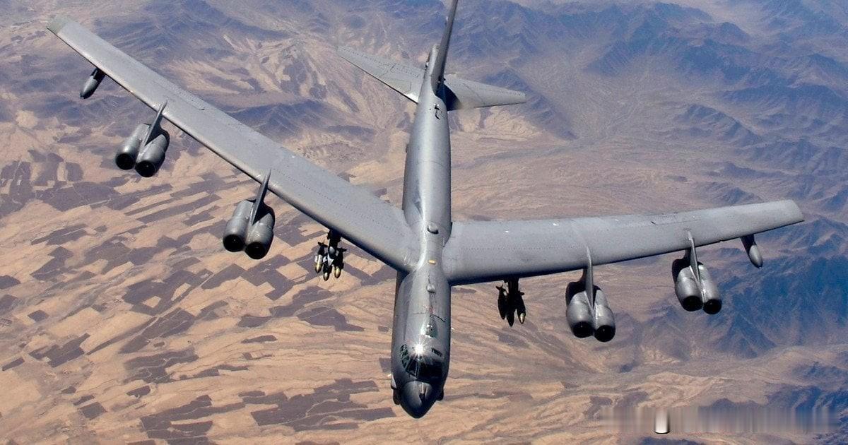 美军一架可携带核武器的 B-52 战略轰炸机坠毁



美国空军核武器的主要载体