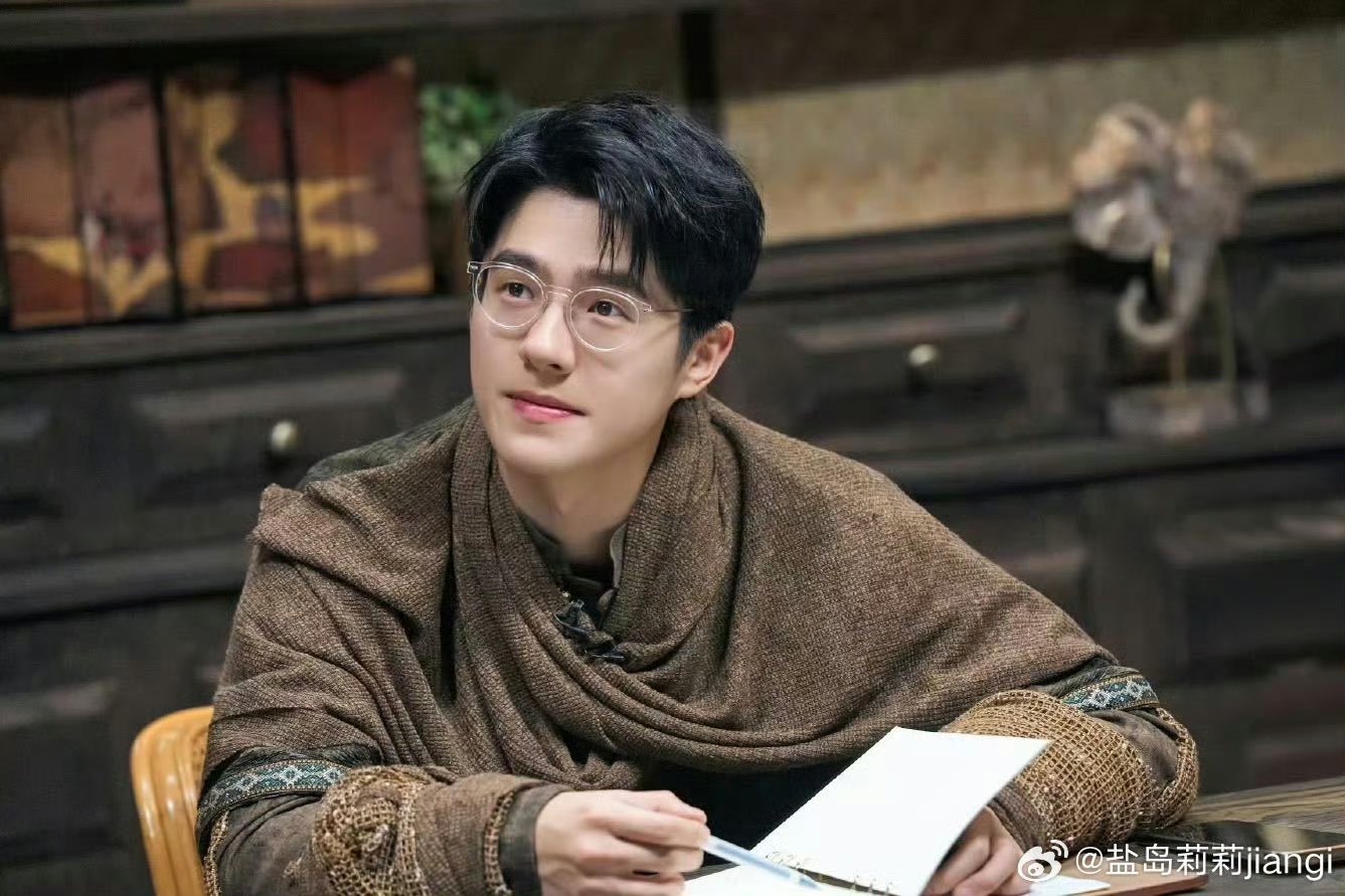 刘昊然谈笑间这口锅就来了大侦探什么叫“谈笑间锅从天降”？看刘昊然就知道了。《大侦