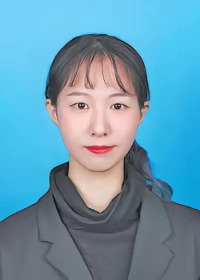 崔译文，女，1999年2月生，汉族，中共预备党员，桂林电子科技大学学生。2019
