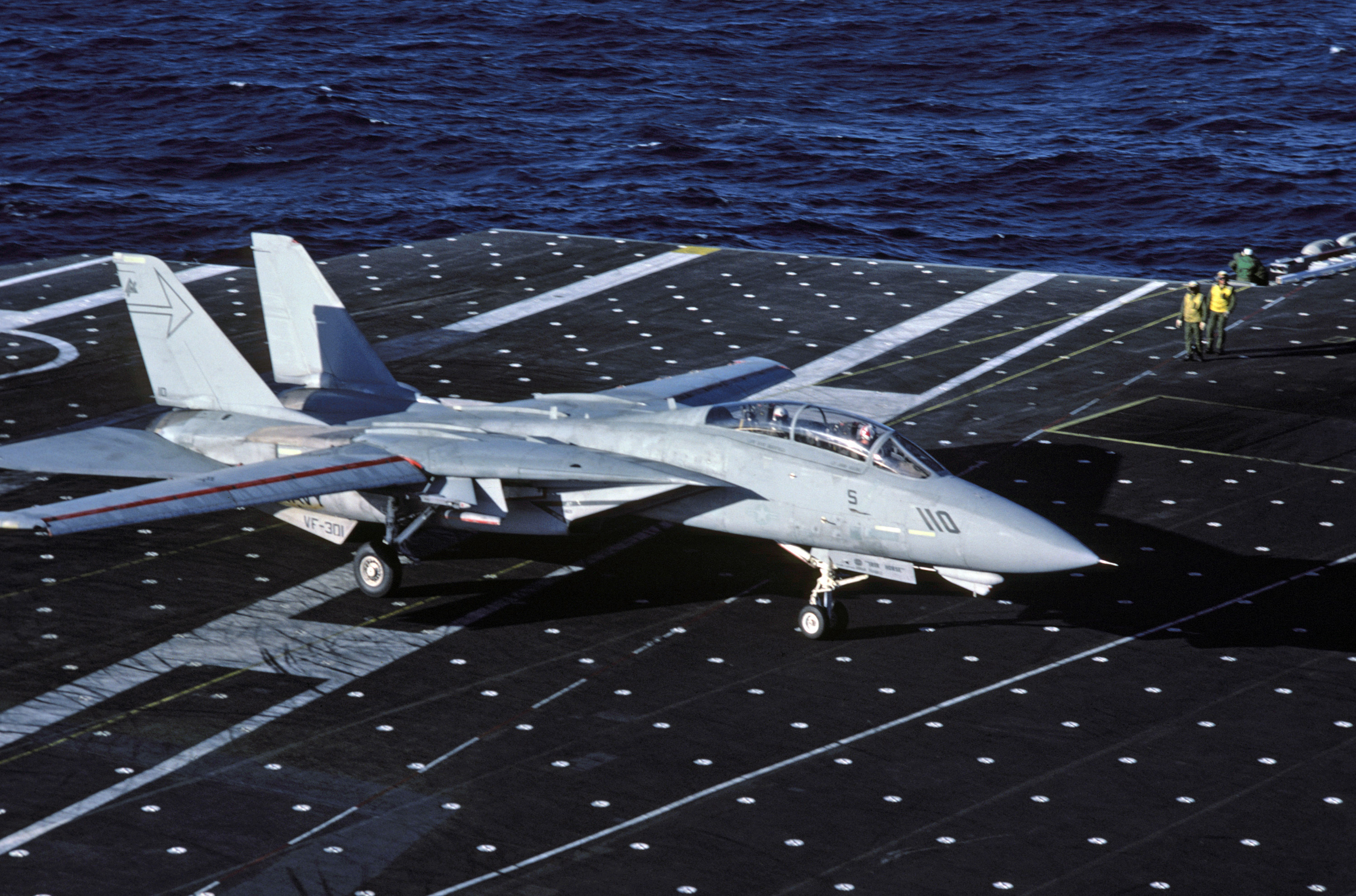 分享圖片：美國格魯曼F-14“雄貓”重型艦載戰鬥機 