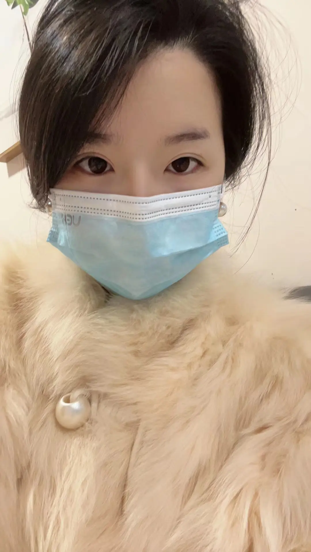 那祝大家 多赚钱 少生气 常开心 睡好觉 少焦虑