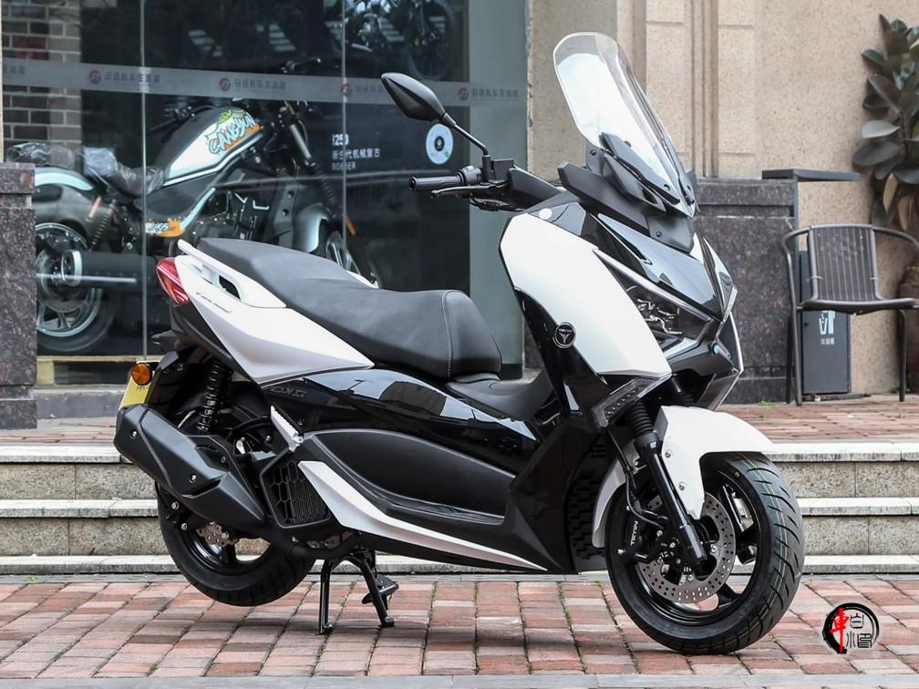 2025款天鹰TX150E突击版以11980元的价格上市，搭载隆鑫149.6cc