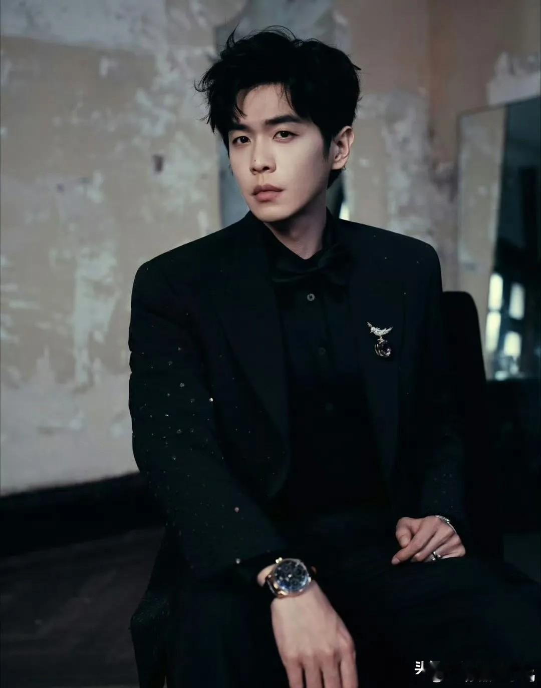 正午阳光这是要把电影圈的顶流都包圆了啊！刚官宣《开端之送不到的快递》，张若昀一番