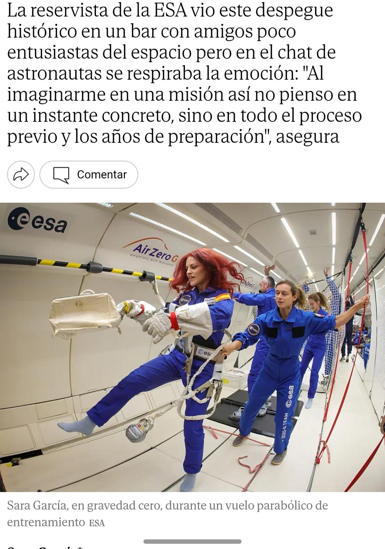 欧洲航天局的一名预备役人员在一家酒吧里与几位对太空并不热衷的朋友一起观看了这次历