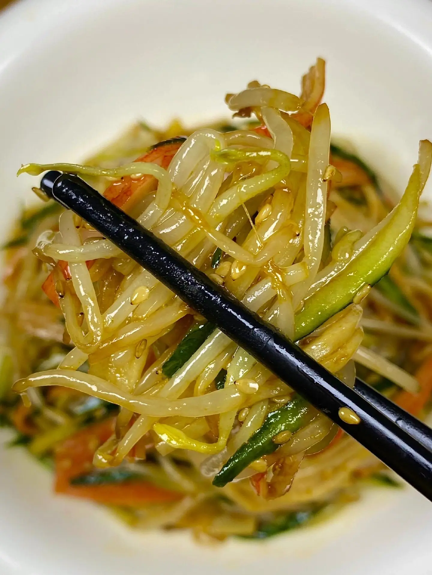 夏天还得是这个凉拌菜。这道黄瓜豆芽拌蟹柳巨巨巨好吃感鲜美可口，黄瓜脆 ...